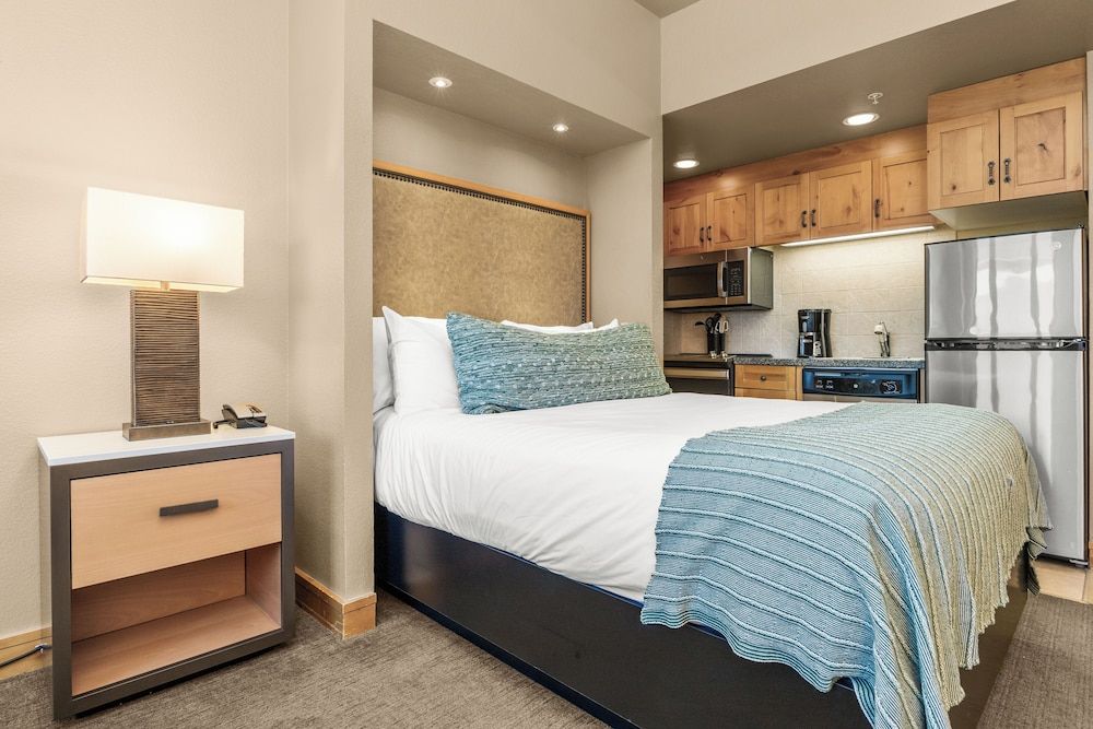 The Steamboat Grand Studio