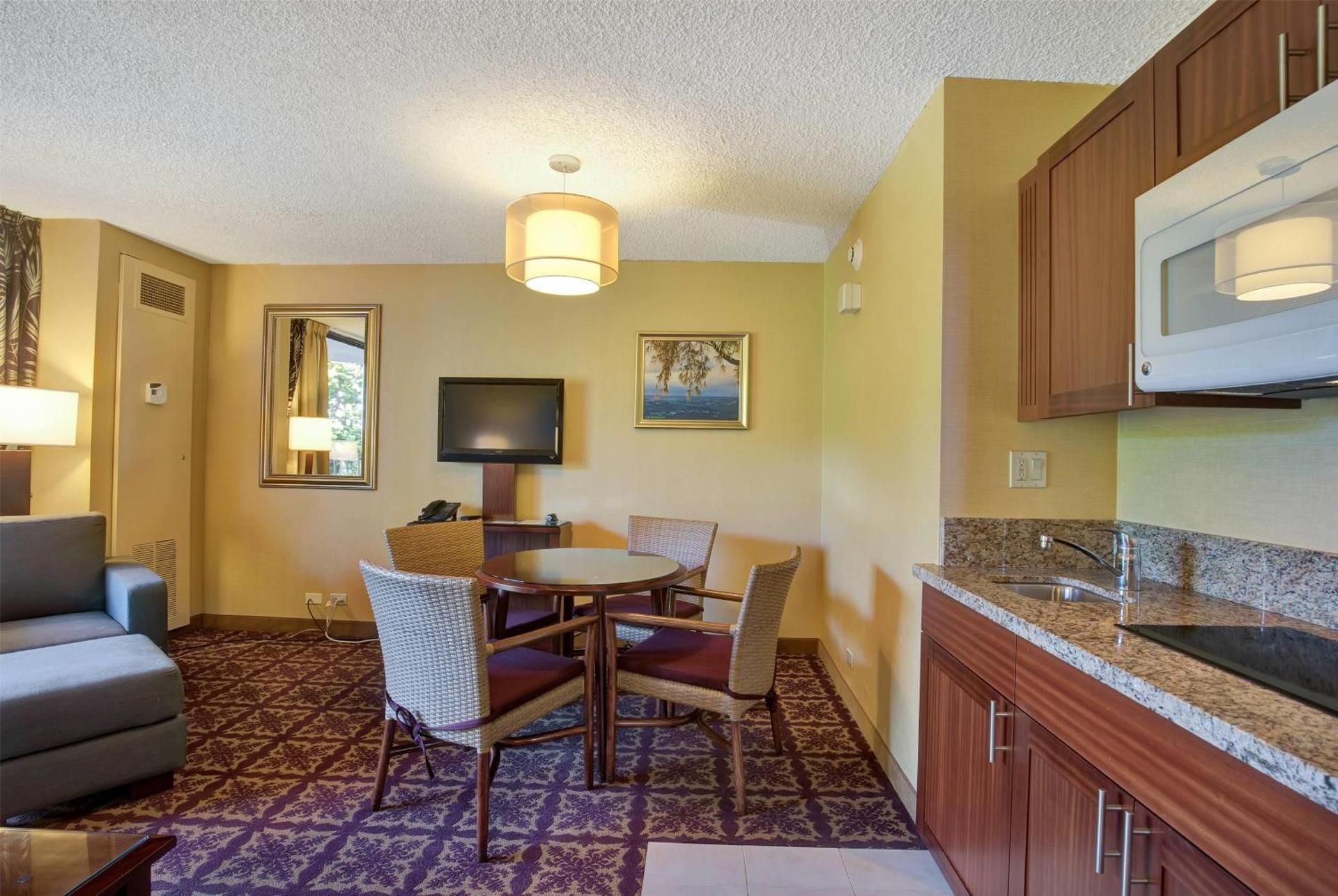 2 Queen Beds, 1-Bedroom Suite, Banyan View, Non-Smoking