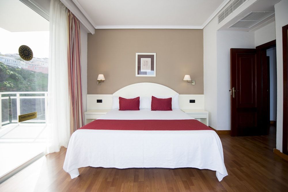 Standard Room (2 Adults + 1 Child)