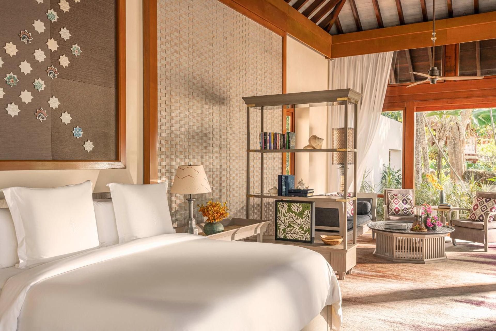 Beach Villa with Pool