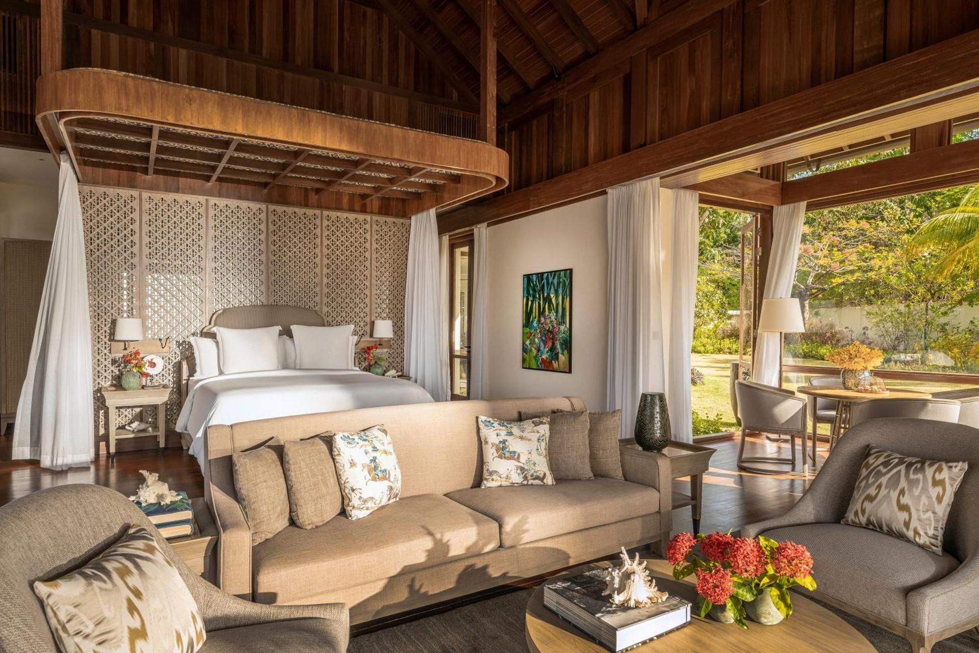 Imperial Three Bedroom Beach Villa With Pool 2 Kings 1Twin