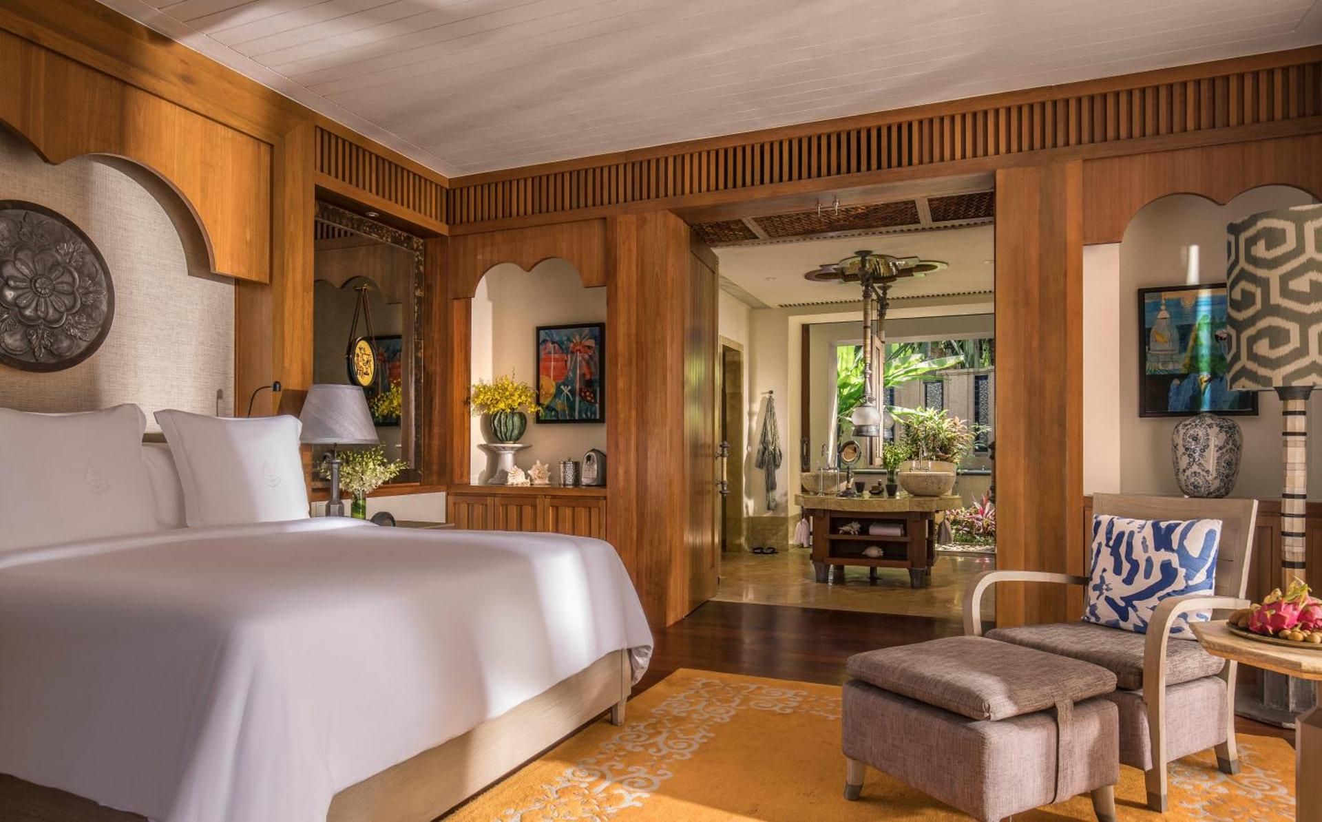 Partial Sea View Ground Floor king bed