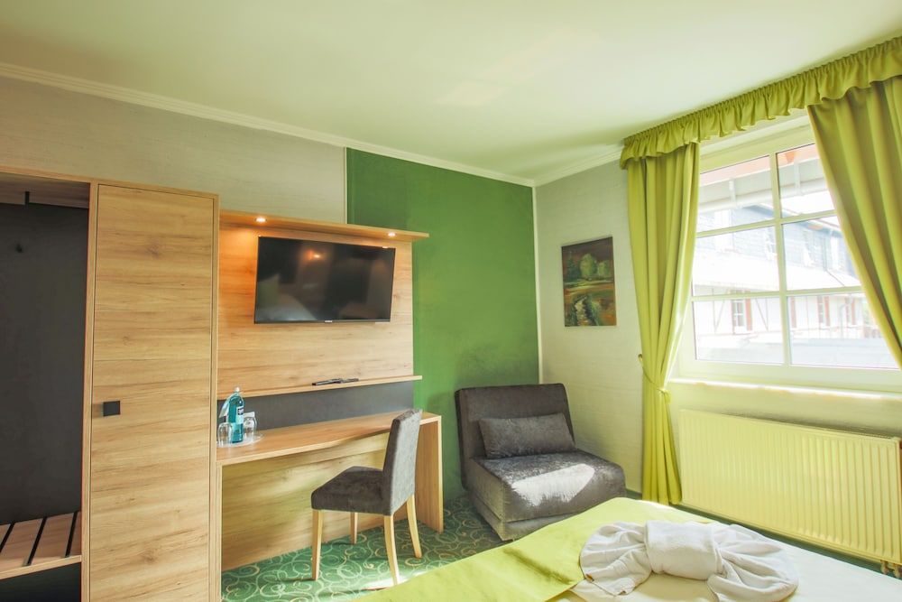 Panorama Berghotel Wettiner Höhe Single Room 3