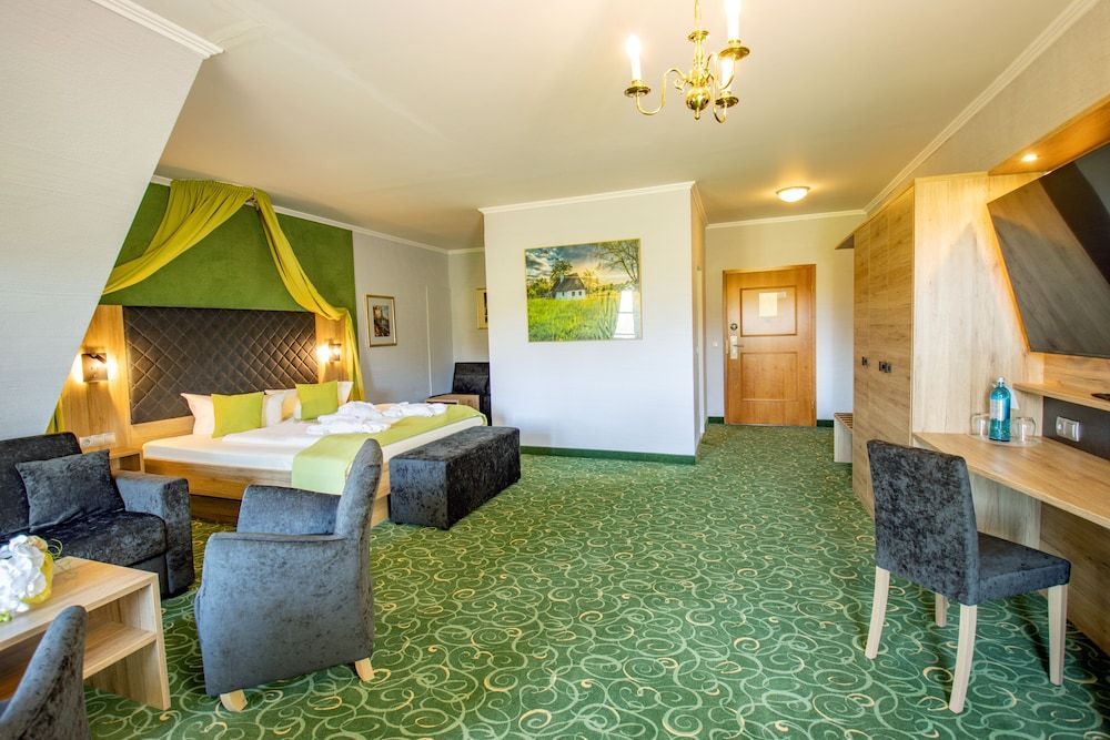 Panorama Berghotel Wettiner Höhe Junior Suite 3