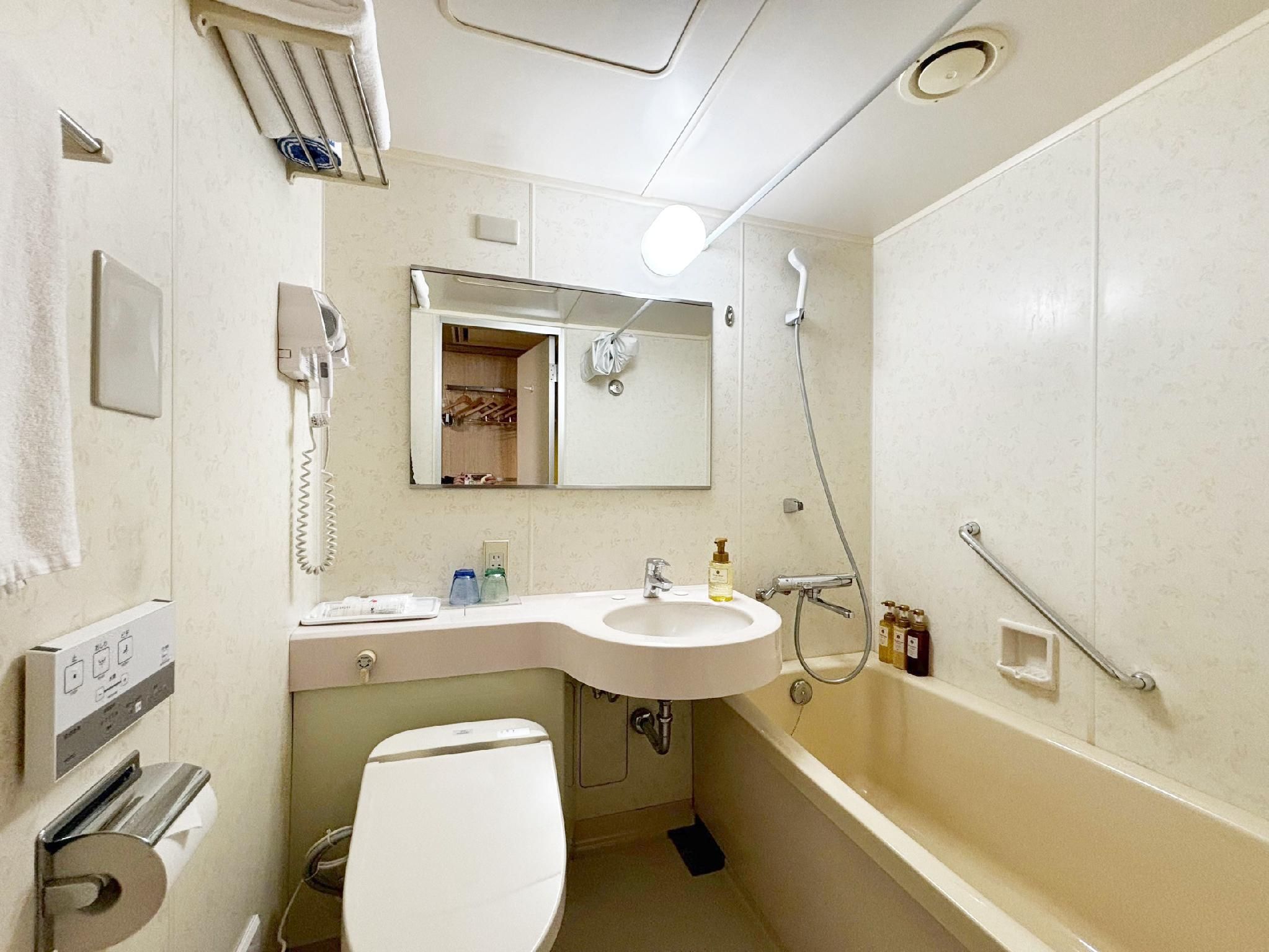 undefined Hiyori Hotel Osaka Suminoekoen Station 8