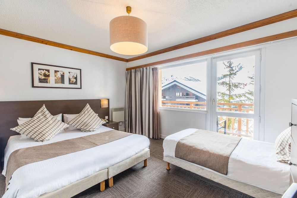 Comfort Triple Room