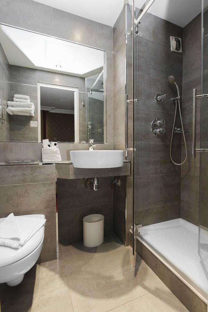 Hotel de la Paix Double Room 5