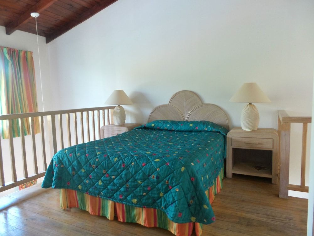 Apartment, 2 Bedrooms, Partial Sea View