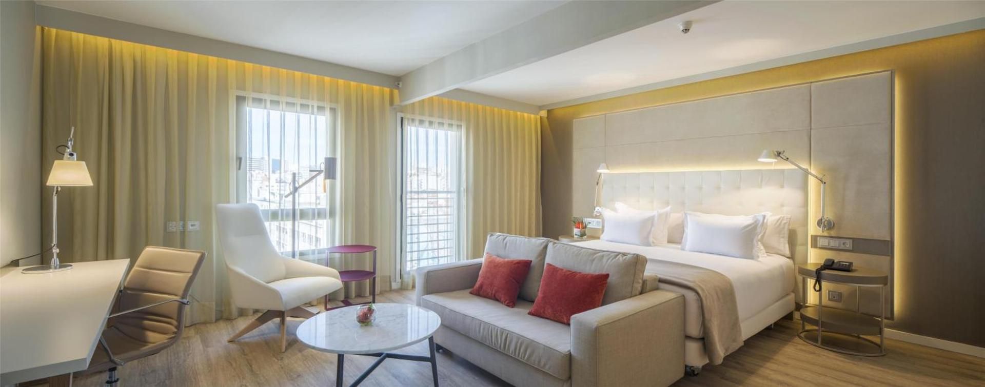 undefined NH Collection Lisboa Liberdade 8