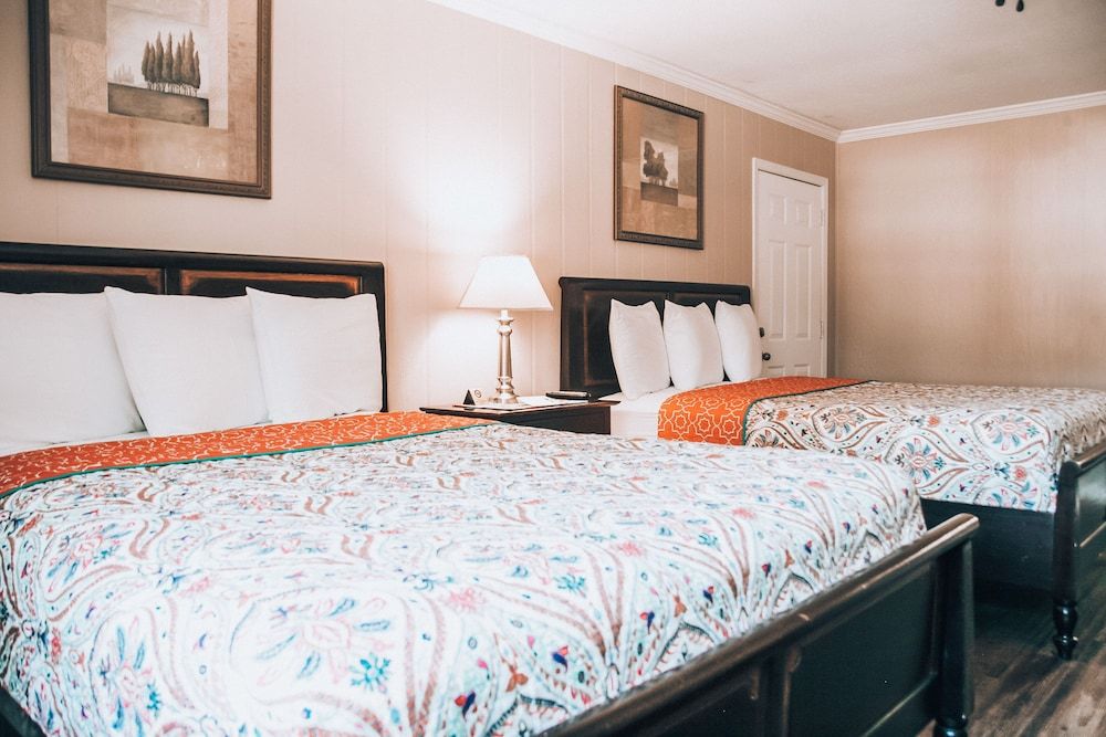 Cottages on the Green