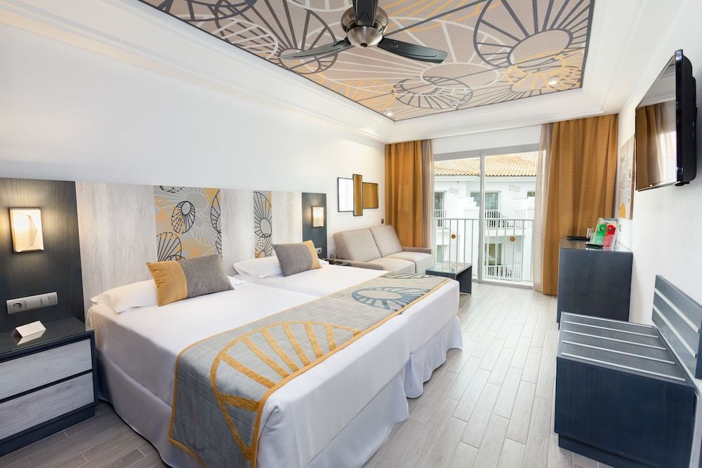 Grand Double Room, Balcony