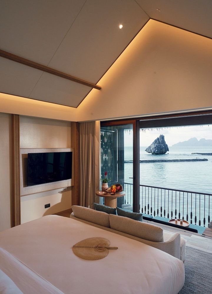 Lagen Island Resort Water Villa 2