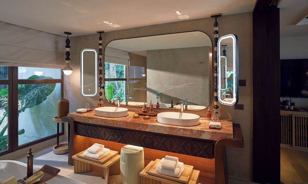 Lagen Island Resort Forest Retreat 4