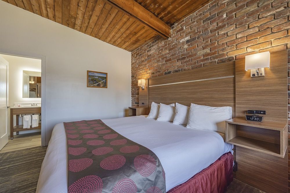 Deluxe Room, 1 King Bed, Non Smoking