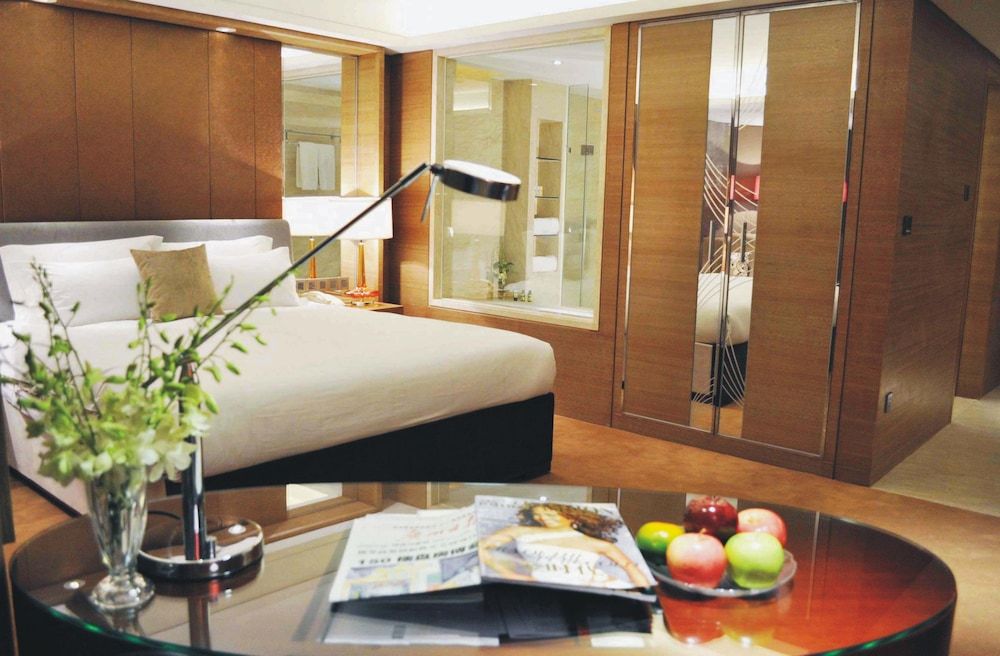 undefined Guangzhou New Century Hotel 5