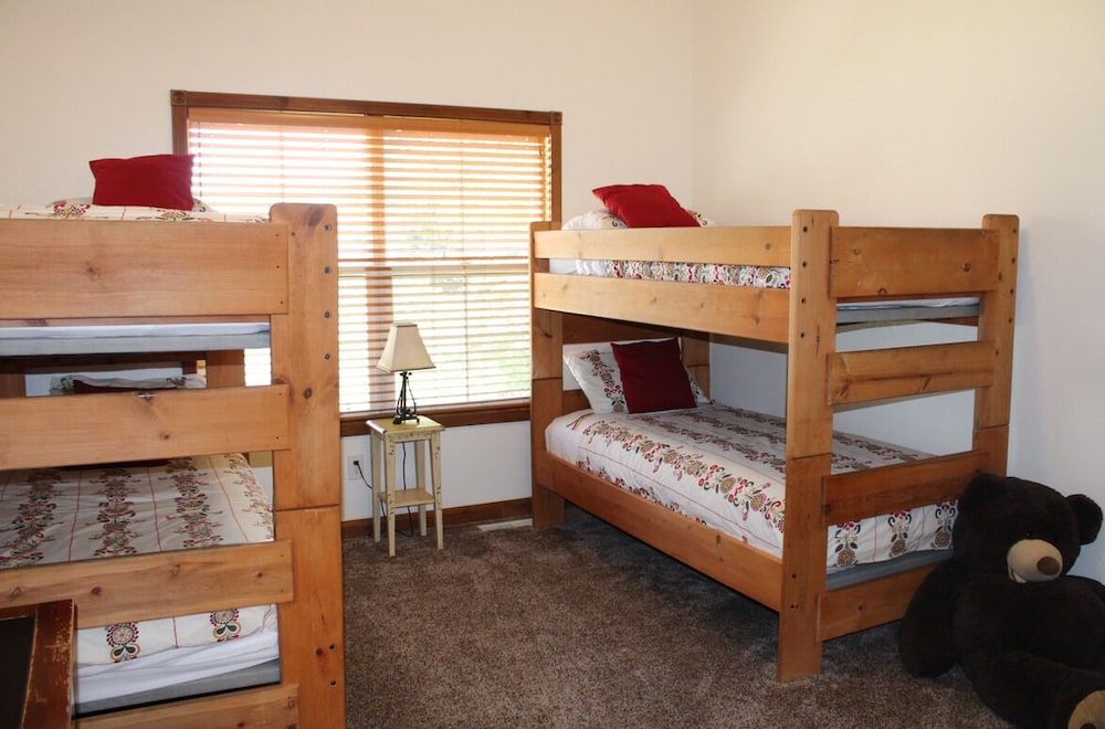 Townhome, Multiple Beds
