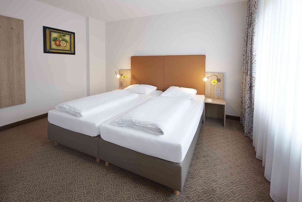 GHOTEL hotel & living Kiel Superior Double Room