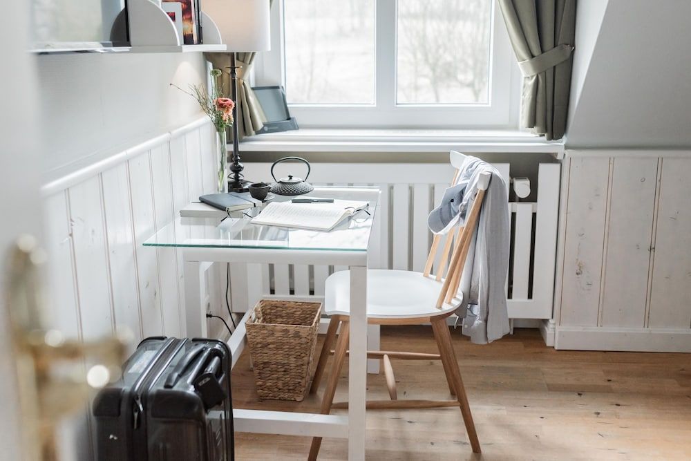 Seehotel Töpferhaus Standard Room, Garden View 4