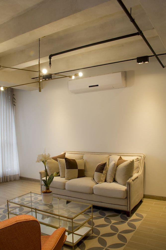 Country International Hotel Deluxe Suite 10