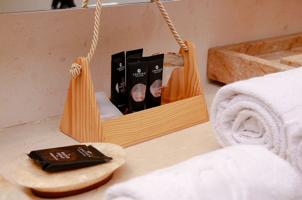 Country International Hotel Deluxe Suite 13