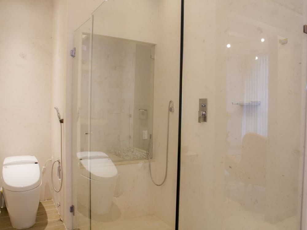 Country International Hotel Deluxe Suite 6