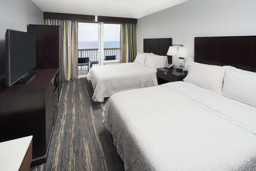 Room, 2 Queen Beds, Accessible, Ocean View (Mobility & Hearing, Bathtub)