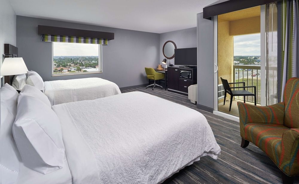 Room, 2 Queen Beds, Accessible, City View (Mobility & Hearing, Roll-in Shower)