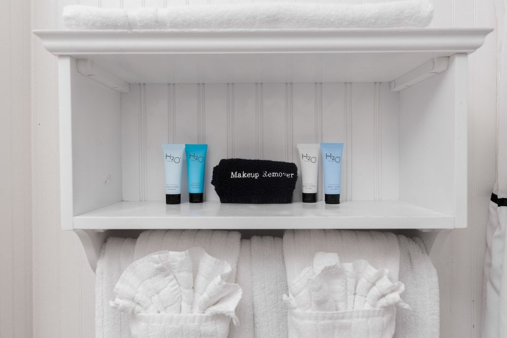 The Marshall House, Historic Inns of Savannah 1 Full Bed 5