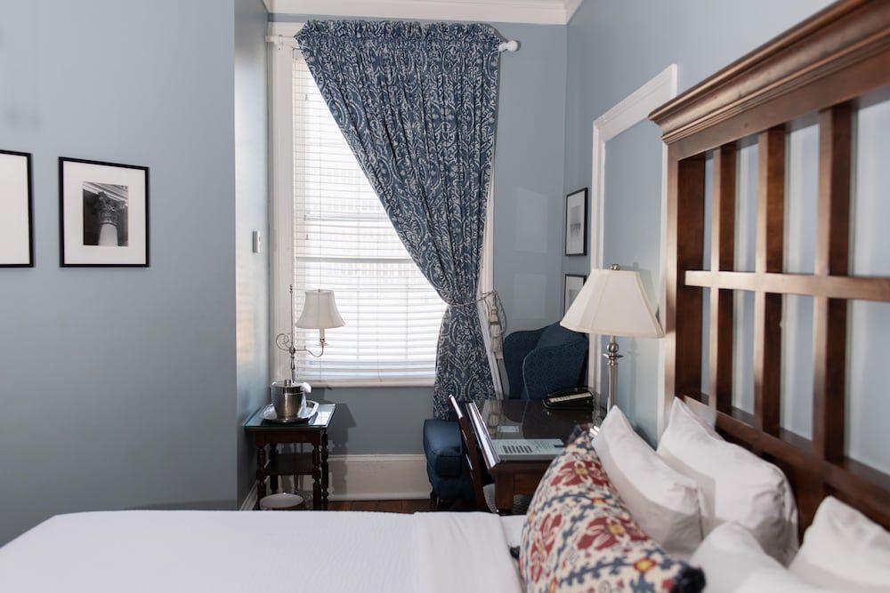 The Marshall House, Historic Inns of Savannah 1 Full Bed 9