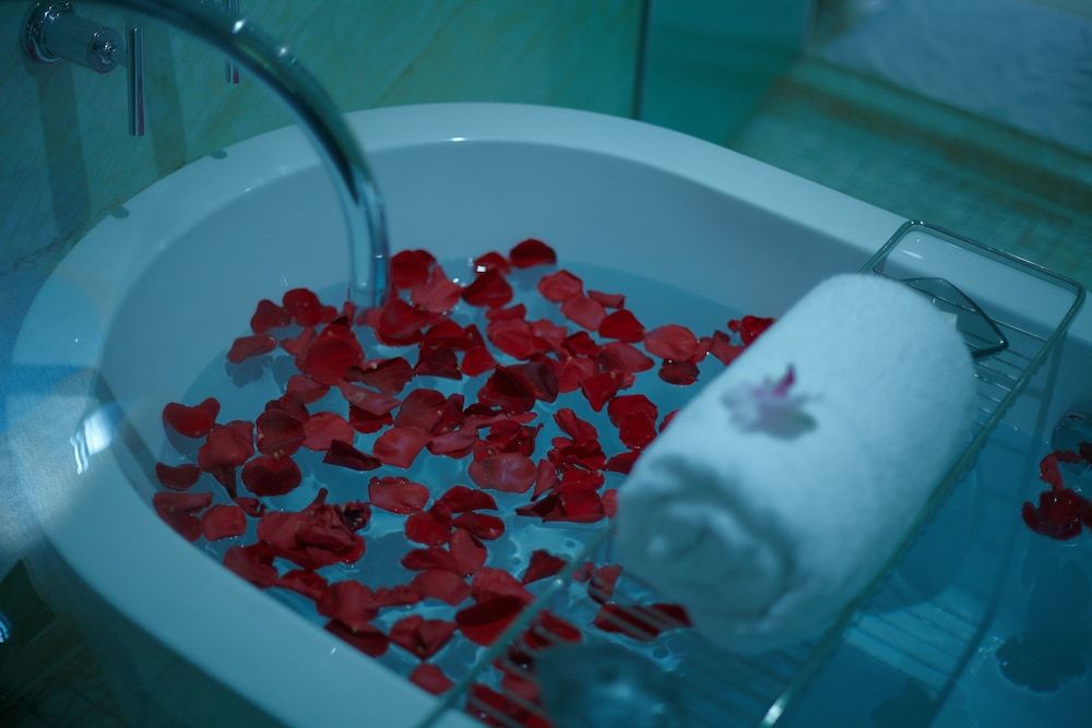 New Century Grand Hotel Ningbo Superior Twin Room 5