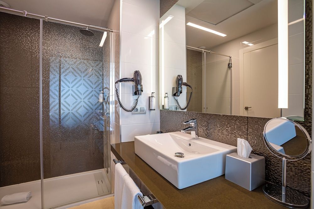 Hotel Torre Del Mar City Double Room, City View 5