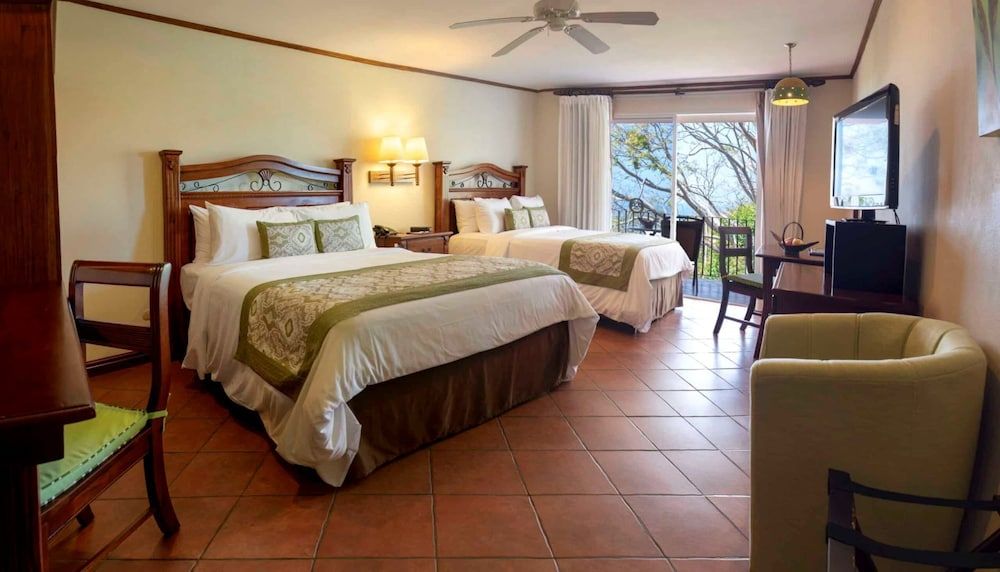 Superior Room, 2 Queen Beds (Tropical)