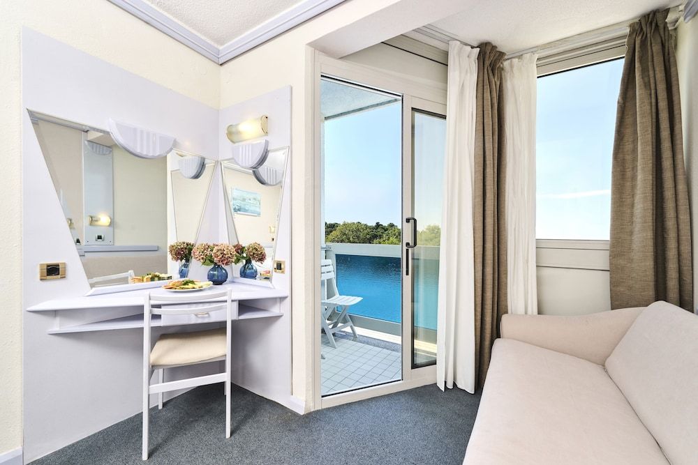 Classic room with balcony, Sea view - Extra bed
