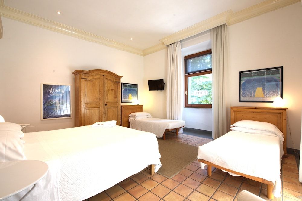 undefined Hotel Locanda Cairoli 2