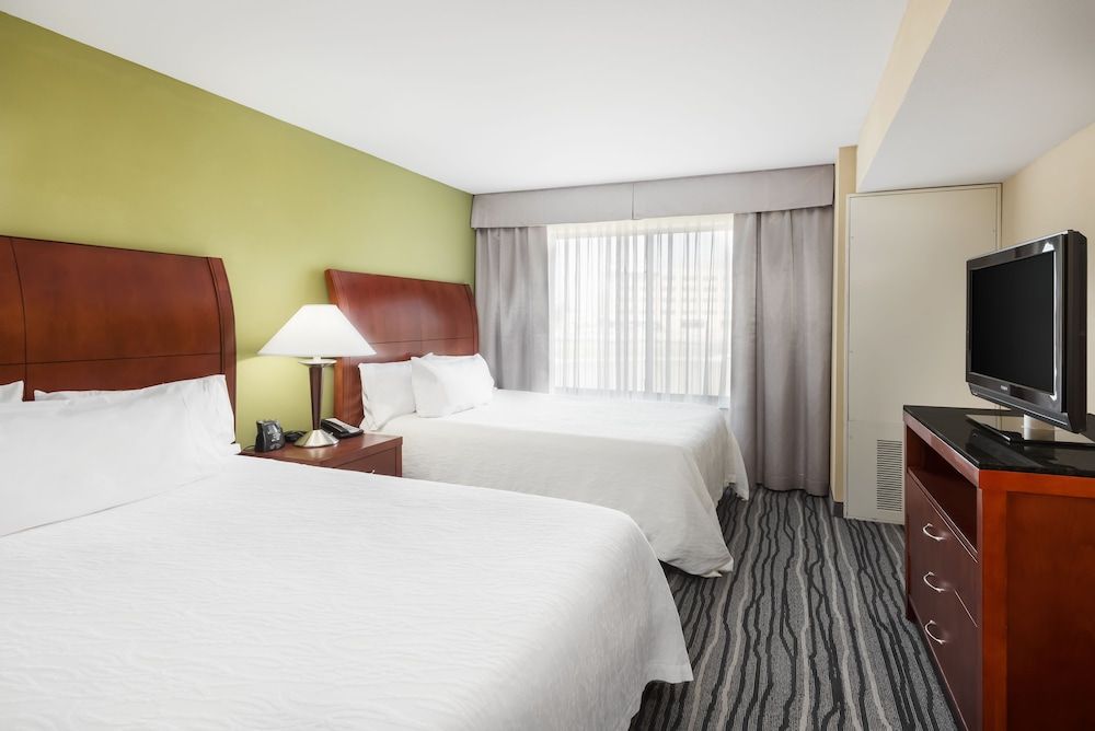 Deluxe Room, 2 Queen Beds, Sofabed