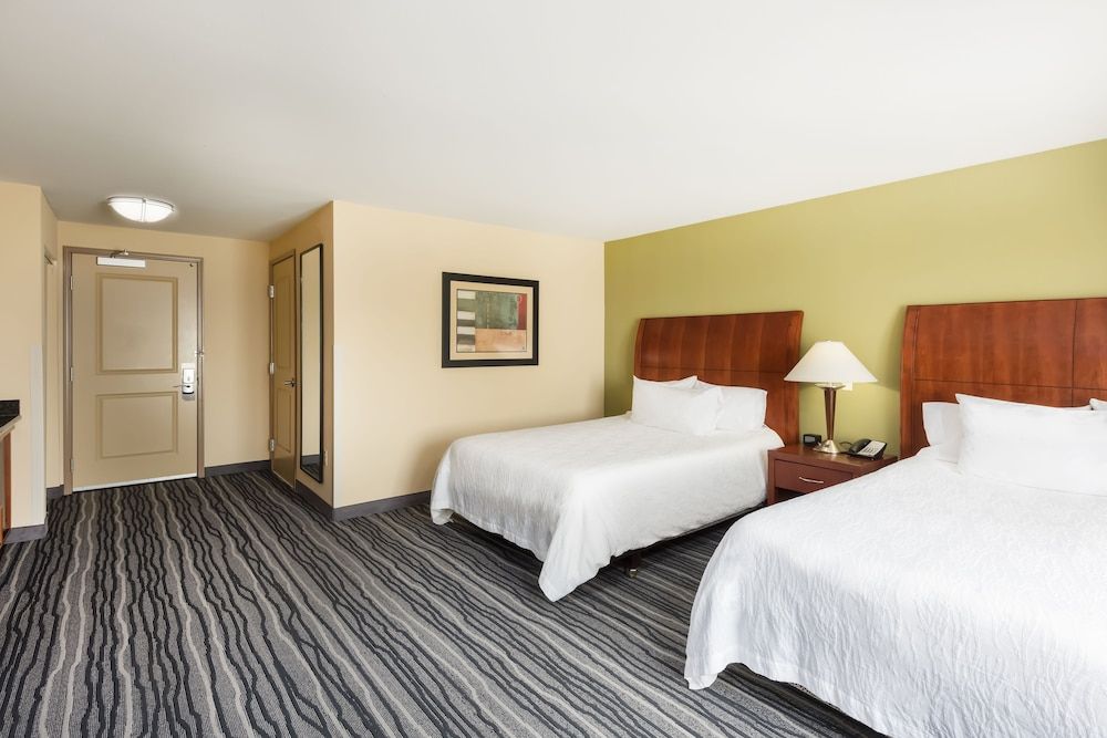 Room, 2 Queen Beds (Drinks & Snacks)