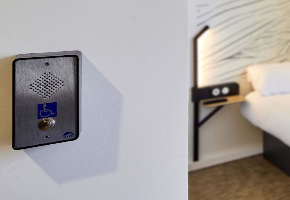 B&B HOTEL Maubeuge Gare Double Room, Accessible 3