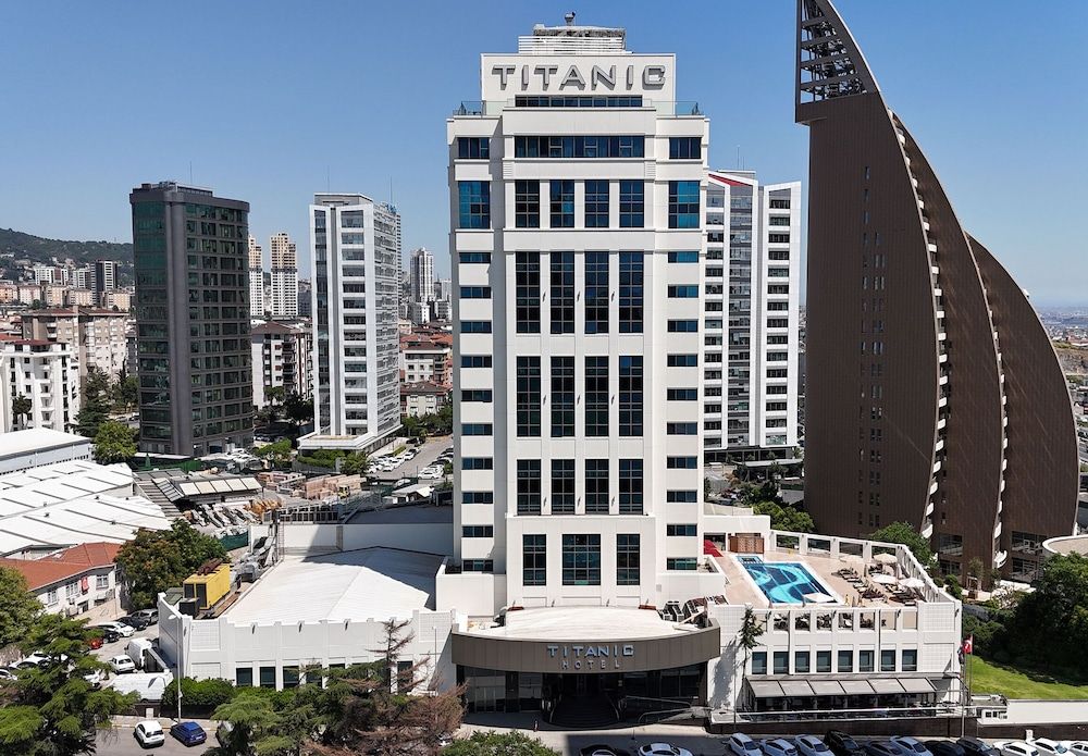 undefined Titanic Business Kartal 5