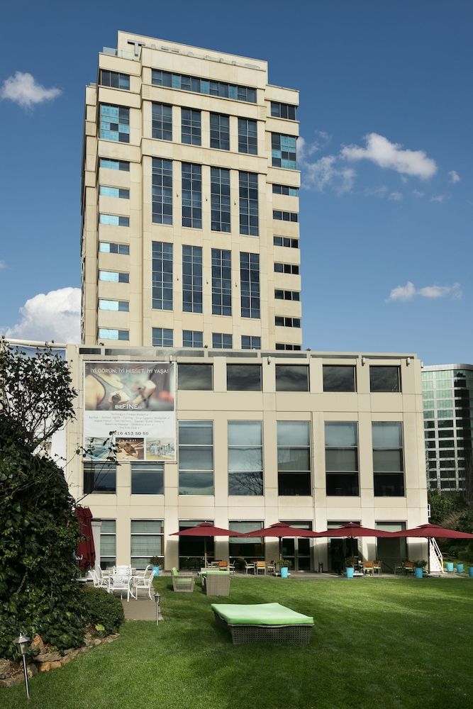 undefined Titanic Business Kartal 7