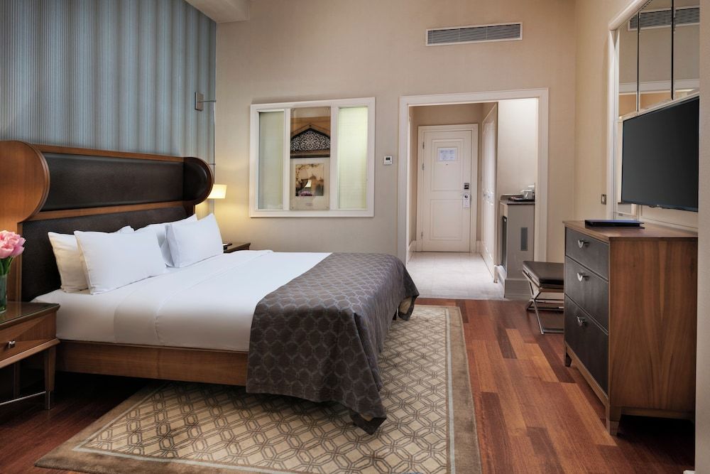 undefined Titanic Business Kartal 8