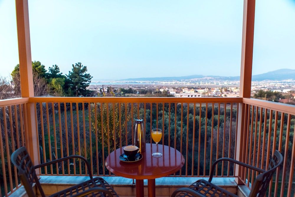 Ambassador Hotel Thessaloniki Single Room 7