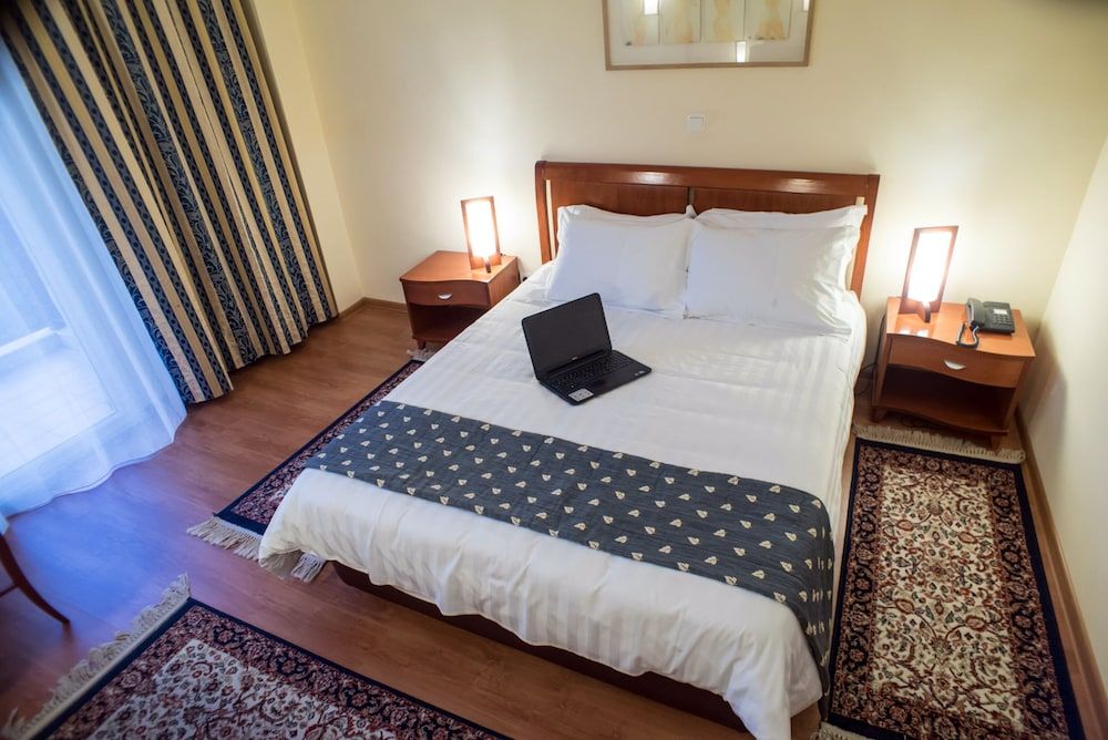 Ambassador Hotel Thessaloniki Single Room 2