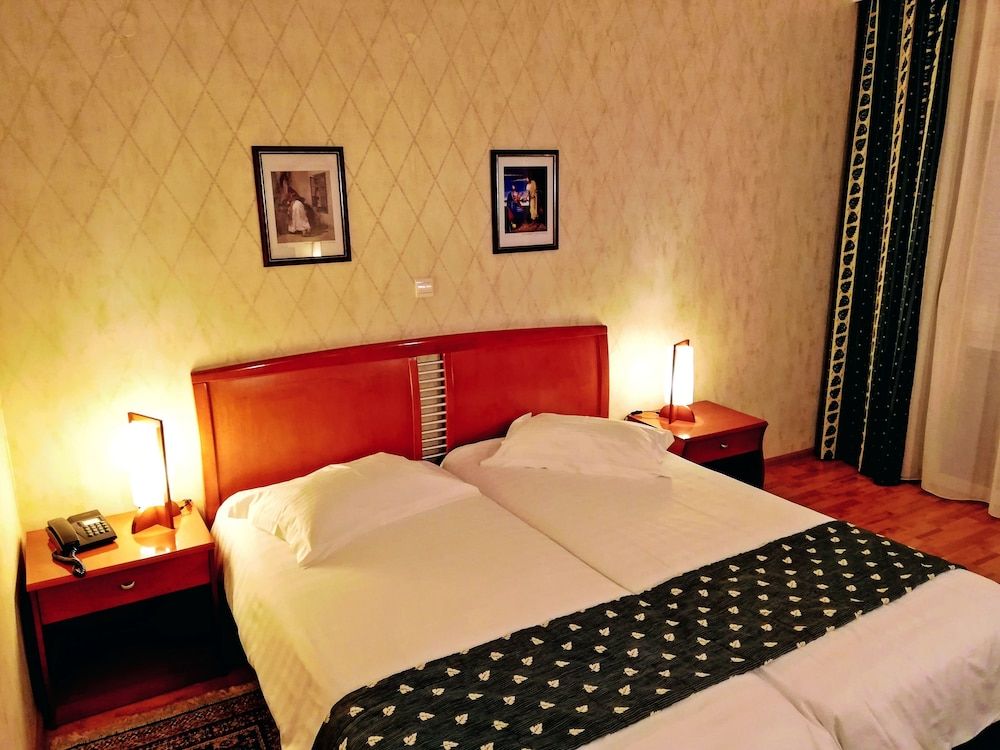 Ambassador Hotel Thessaloniki Single Room 5