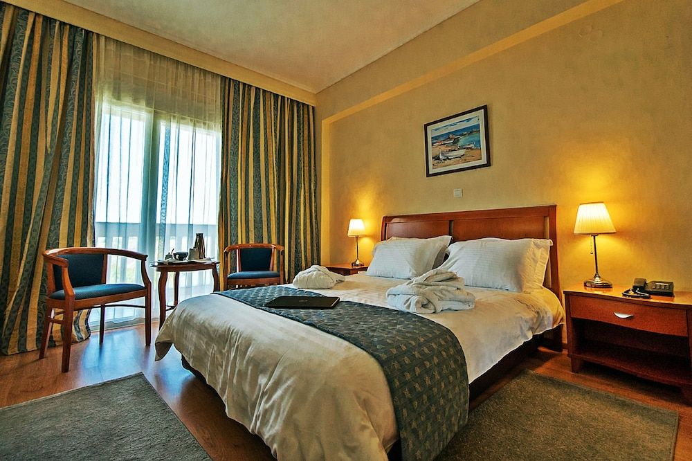 Ambassador Hotel Thessaloniki Single Room 4