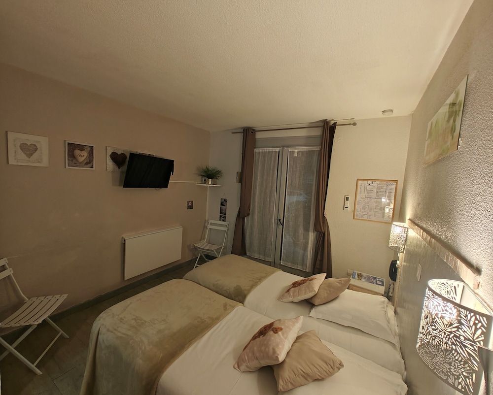 Auberge des Pins Standard Double or Twin Room 4