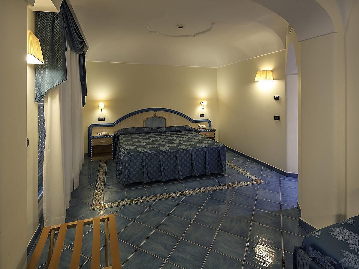 Classic Quadruple Room