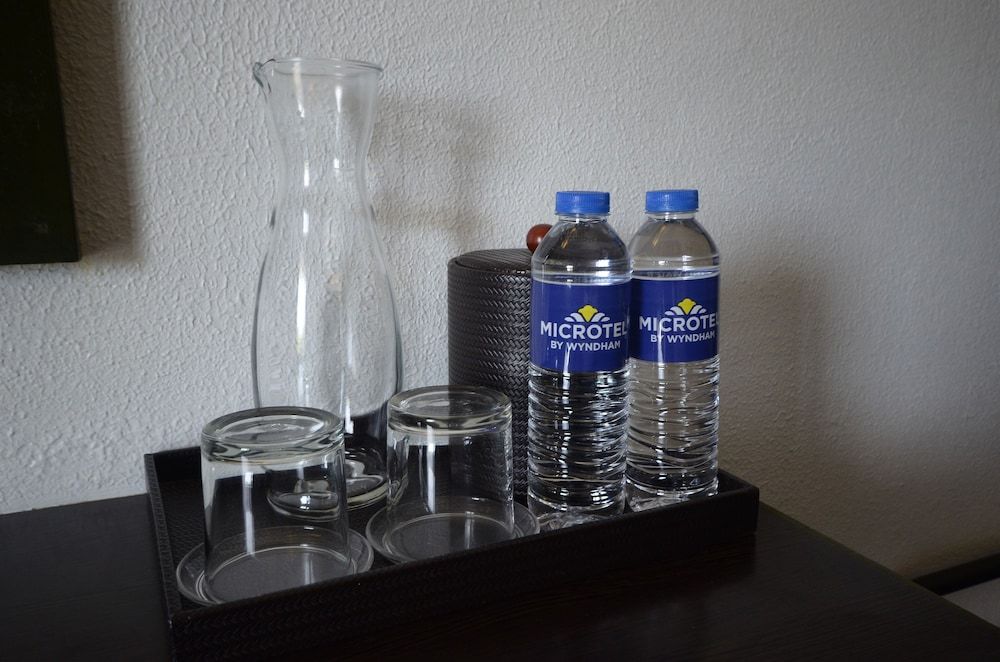 Microtel by Wyndham Puerto Princesa Premium Room, 2 Queen Beds, Non Smoking, Beach View 12