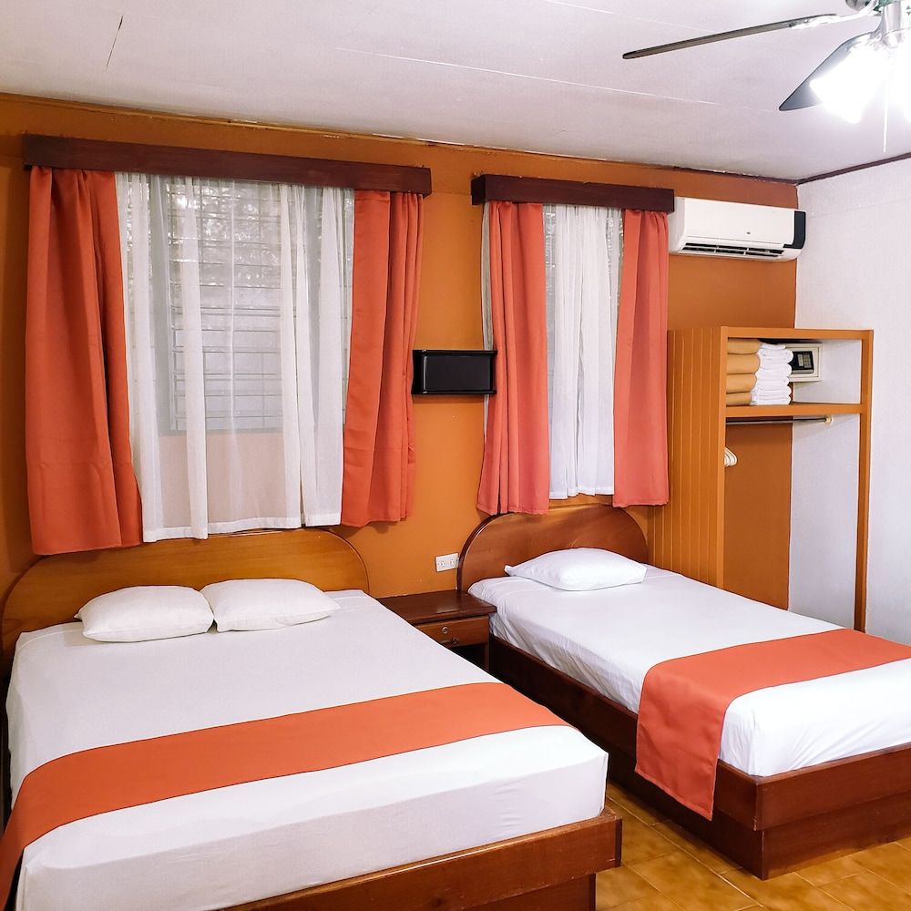 San Bosco Inn Standard room 1 Double Bed and 1 Twin Bed 10