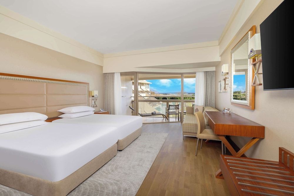 KING GUEST ROOM WITH GARDEN VIEW