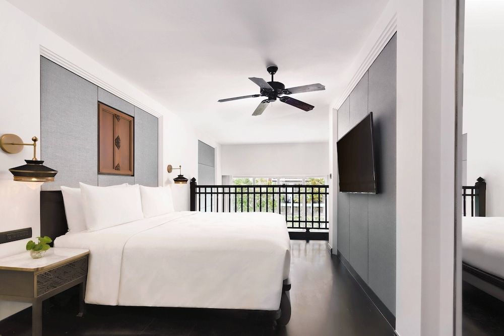 Family Suite, 1 Double Bed, Non Smoking, Pool View